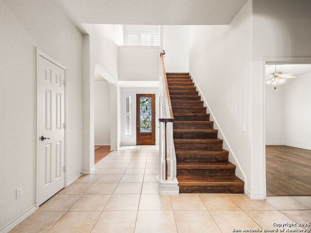 Listing photo id 8 for 18339 Emerald Oaks Dr