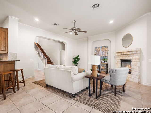 Listing photo id 12 for 18339 Emerald Oaks Dr