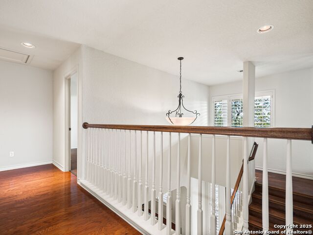 Listing photo id 29 for 18339 Emerald Oaks Dr