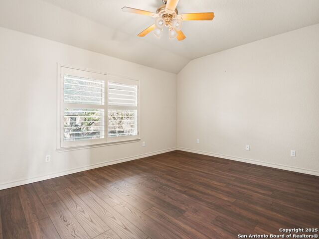 Listing photo id 34 for 18339 Emerald Oaks Dr