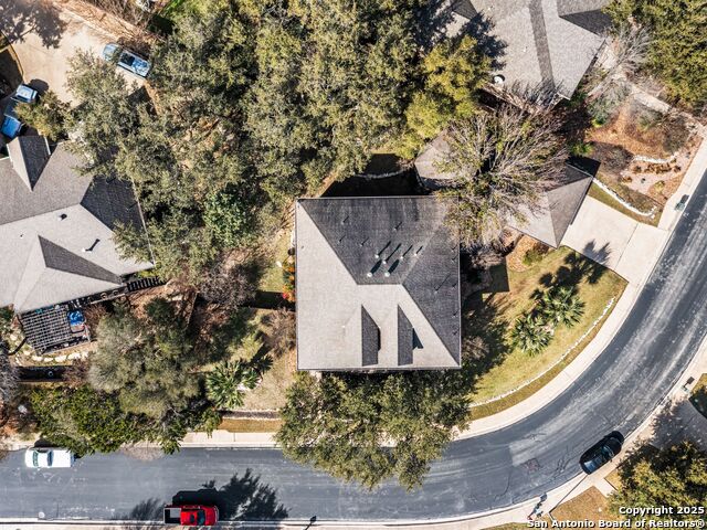 Listing photo id 55 for 18339 Emerald Oaks Dr