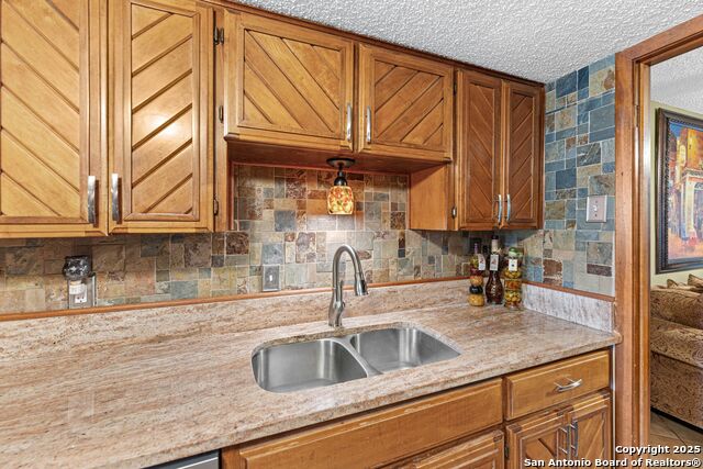 Image 13 of 48 For 3303 Trailway Park St