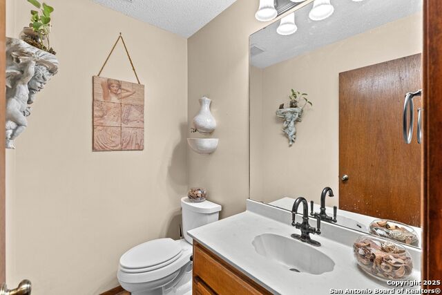 Image 18 of 48 For 3303 Trailway Park St