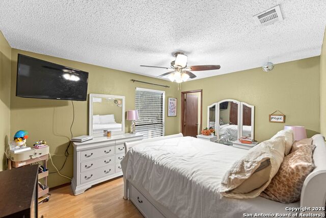 Image 30 of 48 For 3303 Trailway Park St
