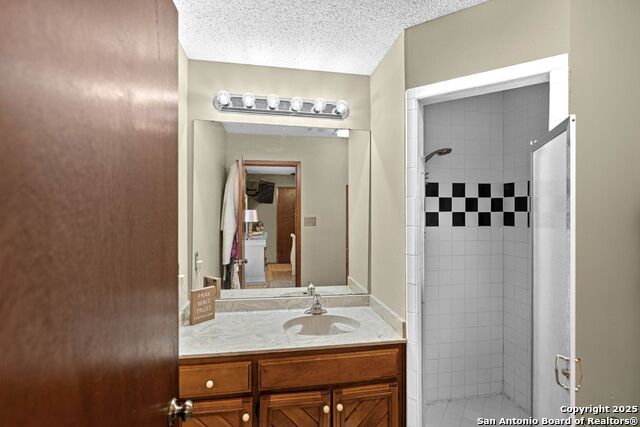 Image 33 of 48 For 3303 Trailway Park St