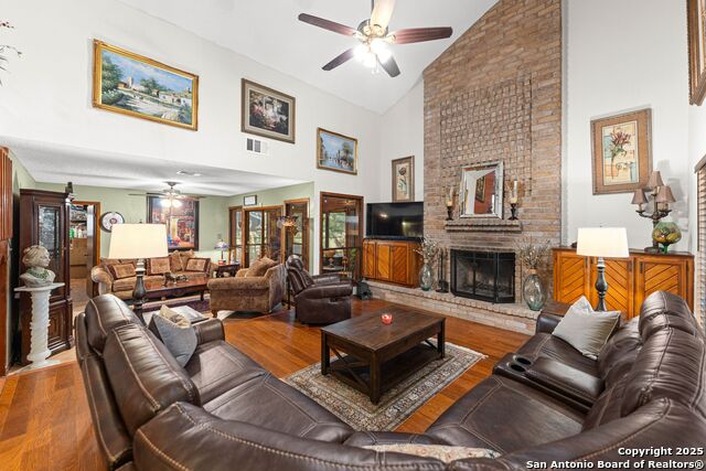 Image 6 of 48 For 3303 Trailway Park St