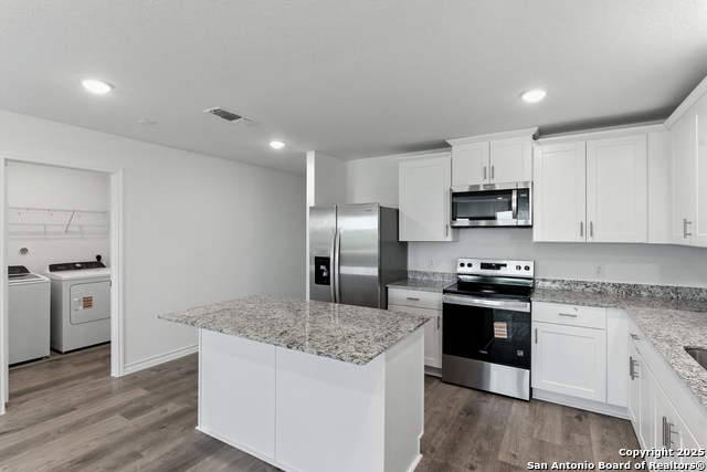 Listing photo id 7 for 1335 Vallarta Centro