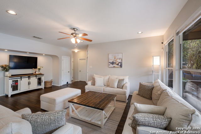 Image 12 of 35 For 6214 Ozona Mill