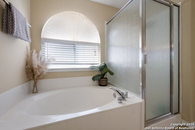 Image 18 of 35 For 6214 Ozona Mill