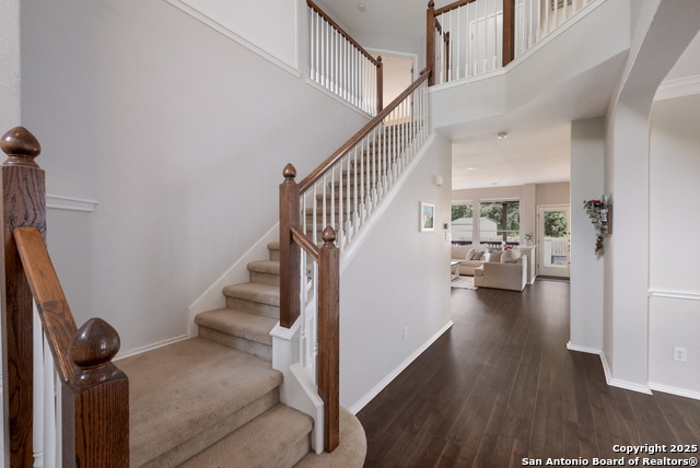 Image 2 of 35 For 6214 Ozona Mill