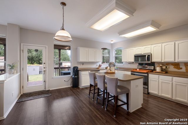 Image 9 of 35 For 6214 Ozona Mill