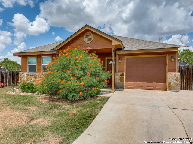 Image 2 of 24 For 529 Indian Crossing