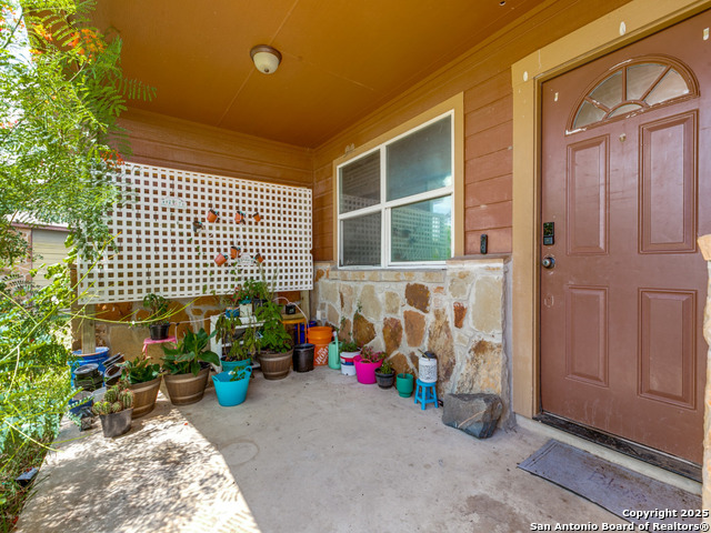 Image 3 of 24 For 529 Indian Crossing