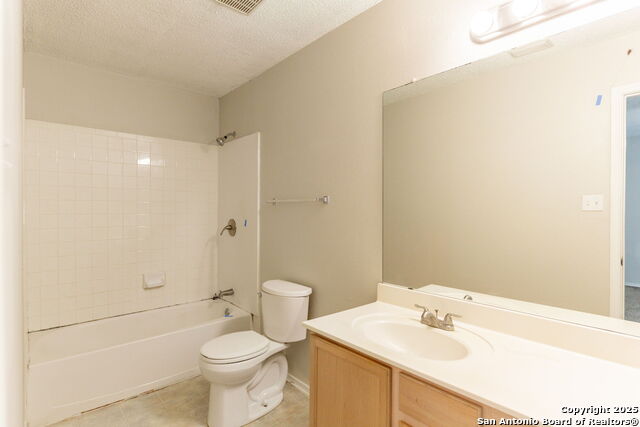Listing photo id 17 for 10622 Cavelier