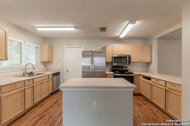 Listing photo id 5 for 10622 Cavelier