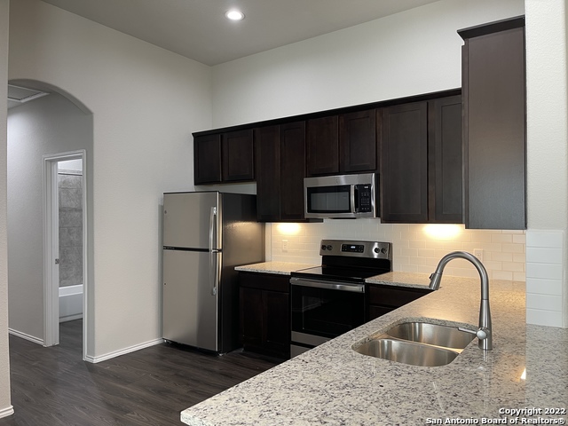 Image 3 of 15 For 627 Heathers Way