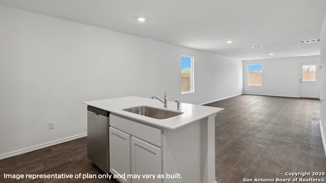 Listing photo id 9 for 10707 Criterion