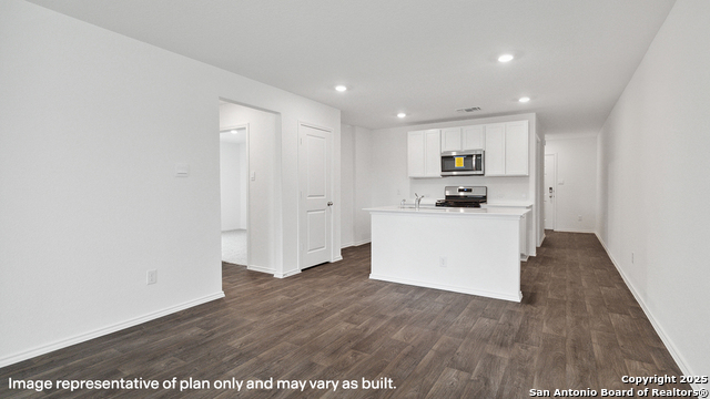 Listing photo id 11 for 10707 Criterion