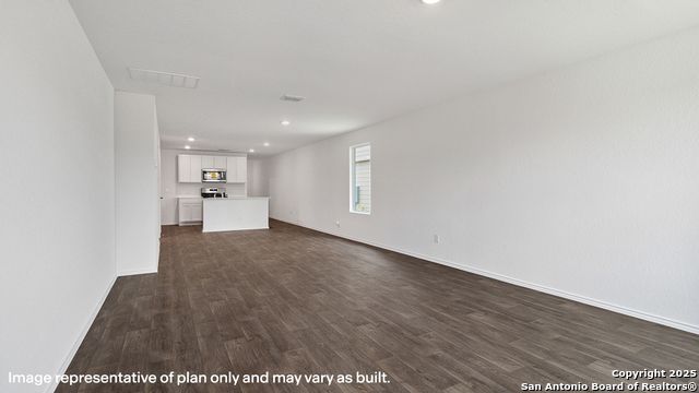 Listing photo id 17 for 10707 Criterion