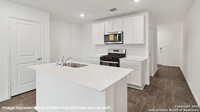 Listing photo id 1 for 10707 Criterion