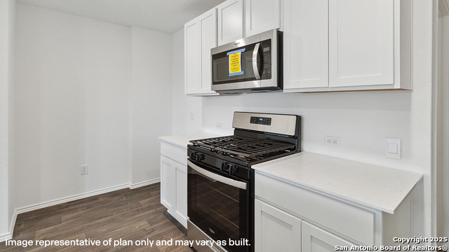 Listing photo id 5 for 10707 Criterion
