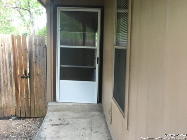 Image 2 of 9 For 14524 Waddesdon Bluff