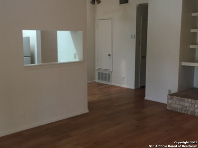 Image 4 of 9 For 14524 Waddesdon Bluff