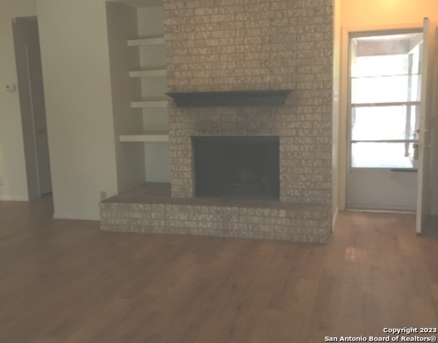 Image 5 of 9 For 14524 Waddesdon Bluff