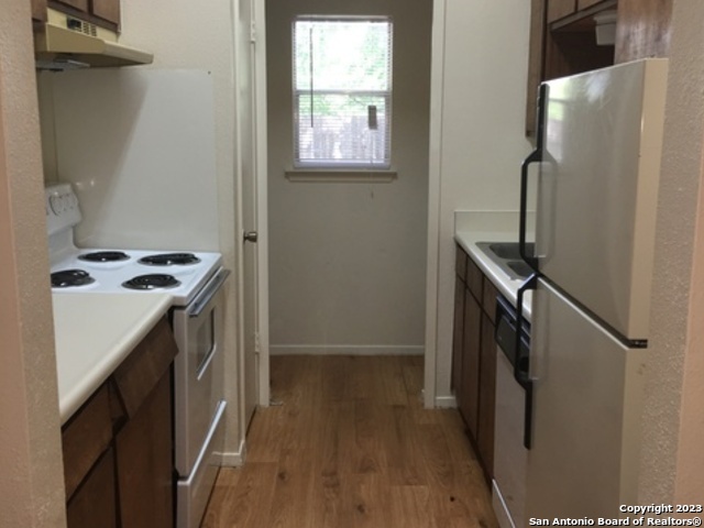 Image 6 of 9 For 14524 Waddesdon Bluff