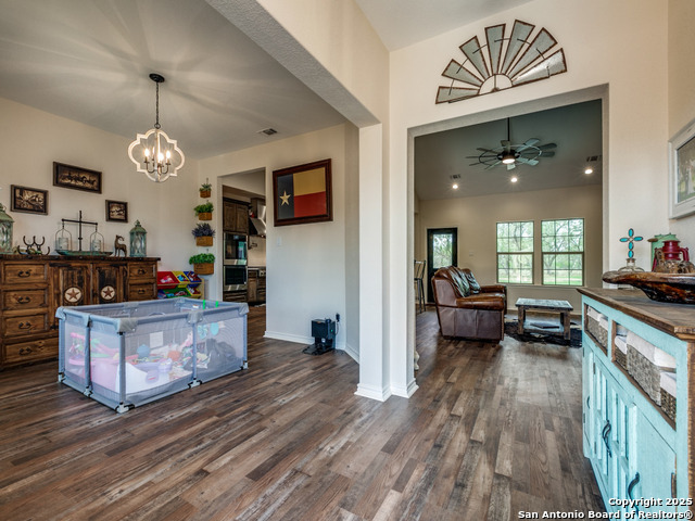 Image 4 of 51 For 6451 Bluntzer Rd