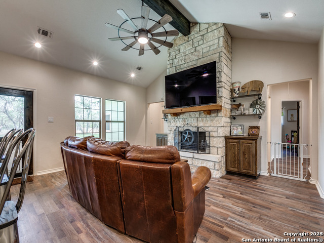 Image 7 of 51 For 6451 Bluntzer Rd