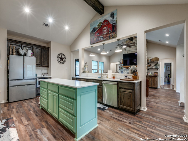 Image 9 of 51 For 6451 Bluntzer Rd