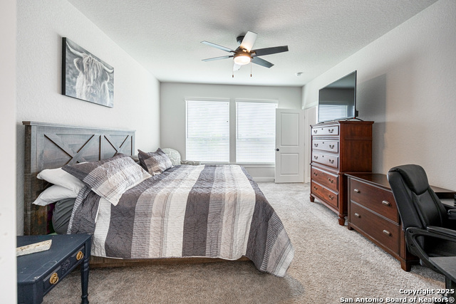 Image 18 of 49 For 9417 Van Horn