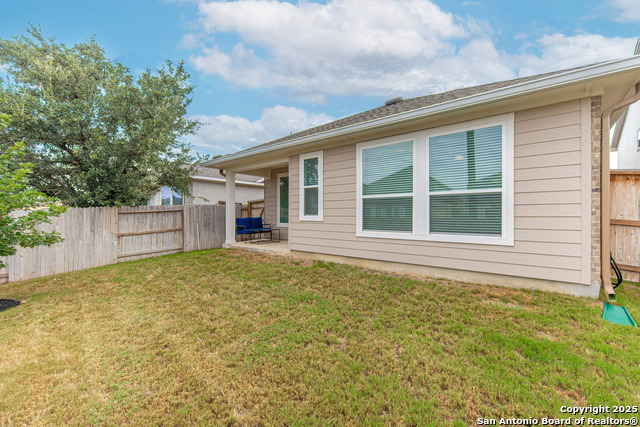 Image 36 of 49 For 9417 Van Horn