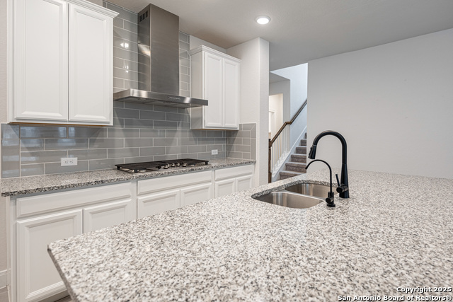 Image 5 of 49 For 9417 Van Horn