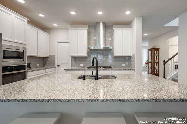 Image 7 of 49 For 9417 Van Horn