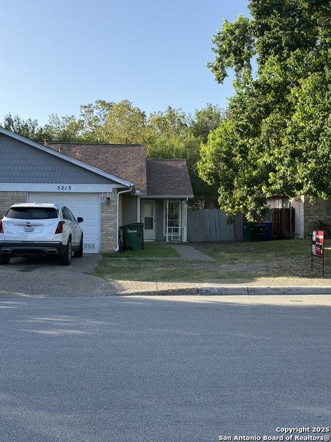 Image 2 of 20 For 5213 Gawain Dr