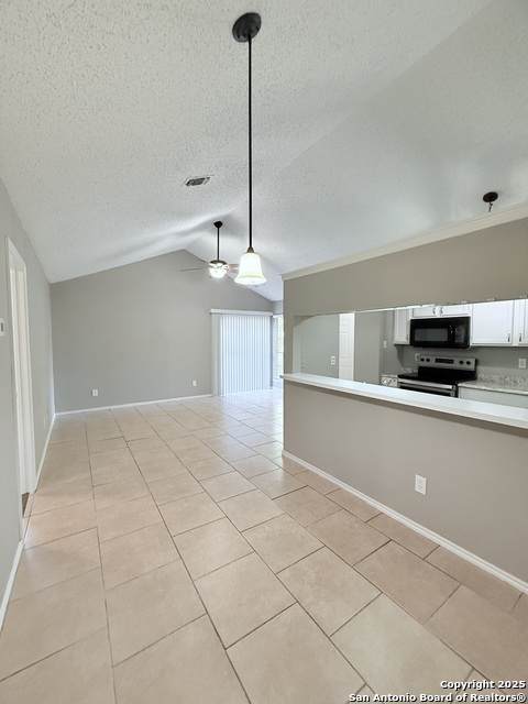 Image 6 of 20 For 5213 Gawain Dr