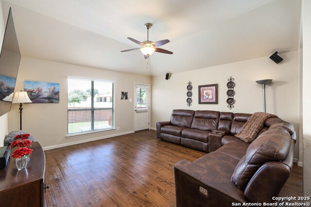 Image 7 of 20 For 2471 Feather Lane