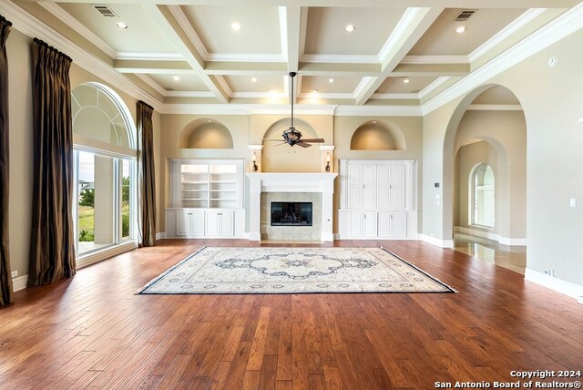 Listing photo id 11 for 3722 Club View Ct