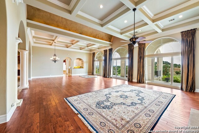 Listing photo id 12 for 3722 Club View Ct