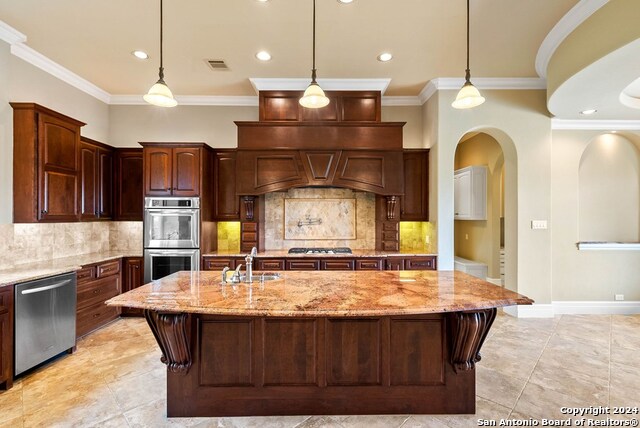 Listing photo id 15 for 3722 Club View Ct