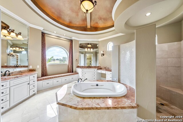 Listing photo id 30 for 3722 Club View Ct