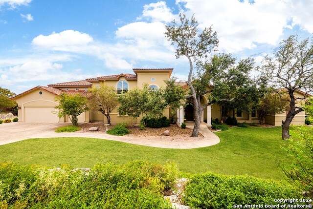 Listing photo id 35 for 3722 Club View Ct