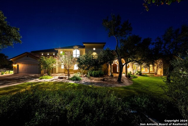 Listing photo id 2 for 3722 Club View Ct