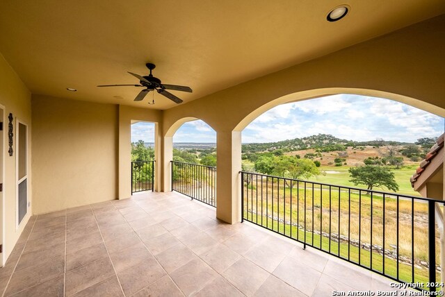 Listing photo id 51 for 3722 Club View Ct