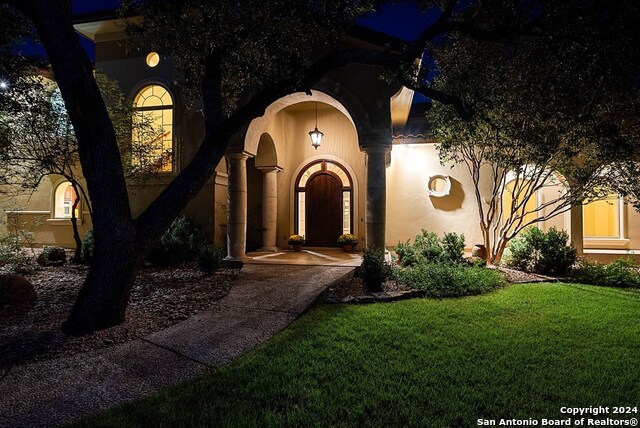 Listing photo id 4 for 3722 Club View Ct