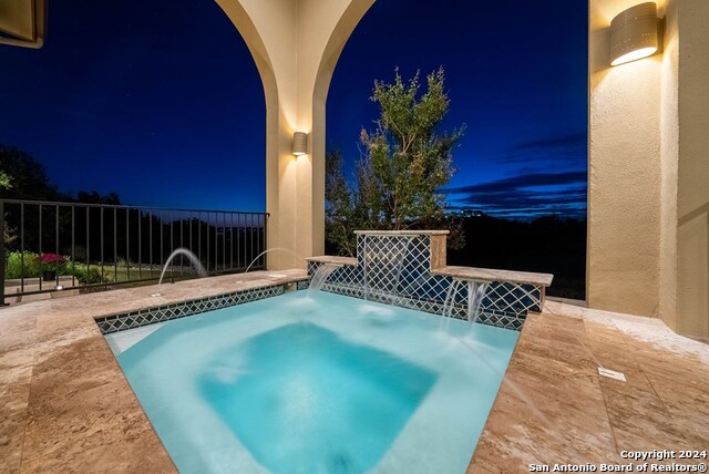 Listing photo id 58 for 3722 Club View Ct