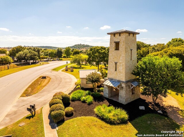 Listing photo id 77 for 3722 Club View Ct