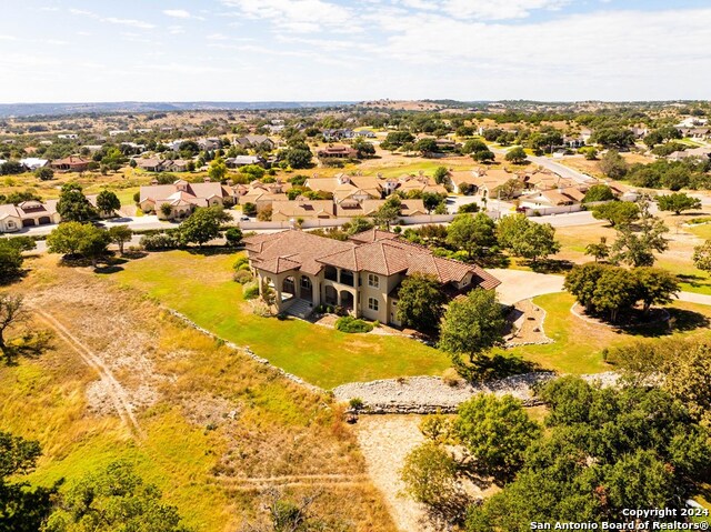 Listing photo id 78 for 3722 Club View Ct